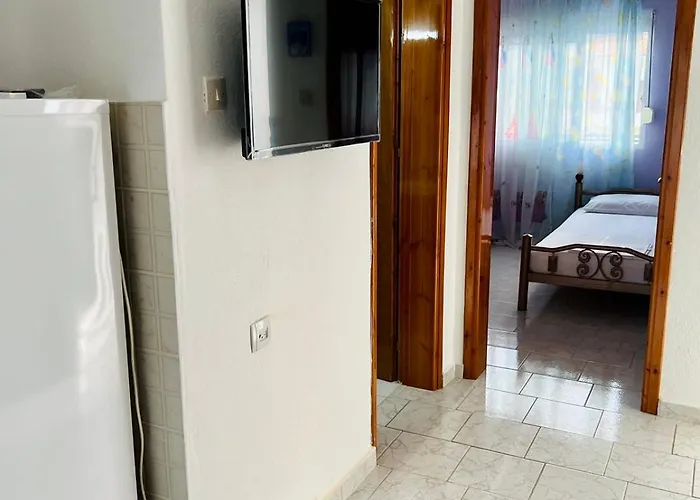 Atlantis Apartment Vrasná